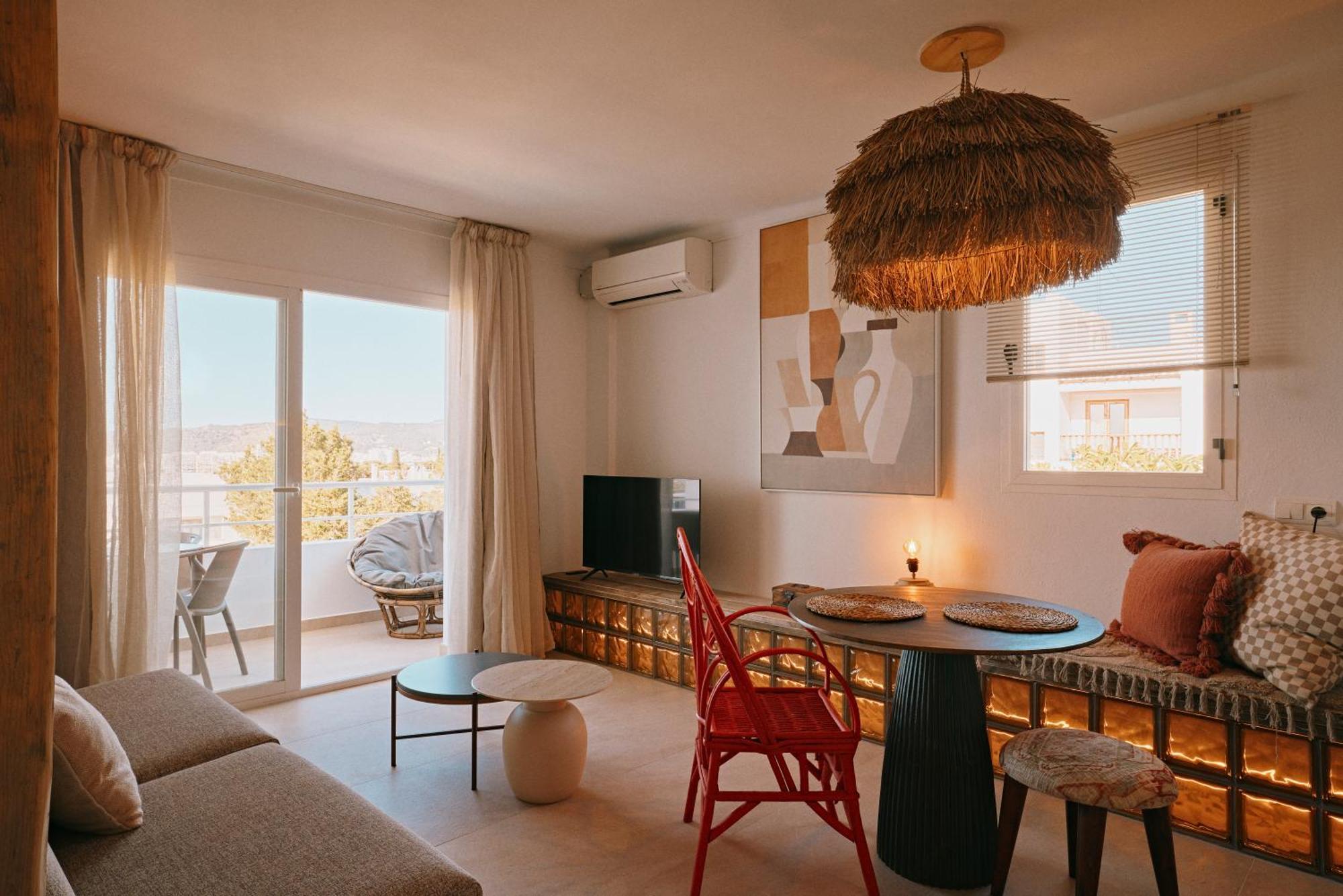 Sunset Oasis Ibiza Adults Only - New Rooms 2025 San Antonio  Buitenkant foto